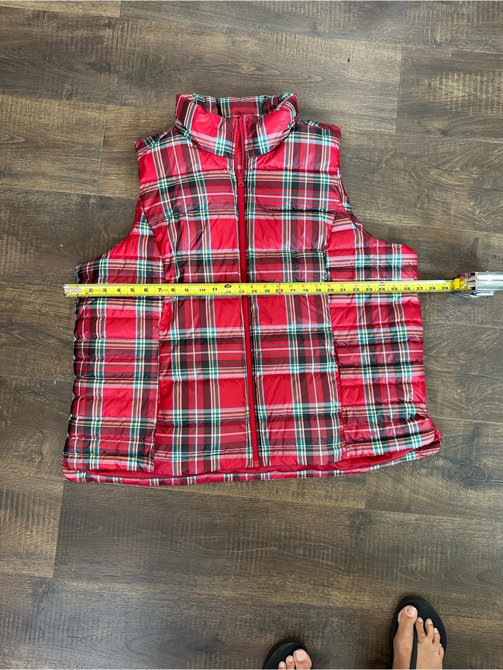 Lands’ End Women’s Plaid Puffer Vest Red Holiday Zip Front Size 2X 20W-22W - Picture 6 of 6